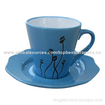 Ceramic cup and saucer set with special design